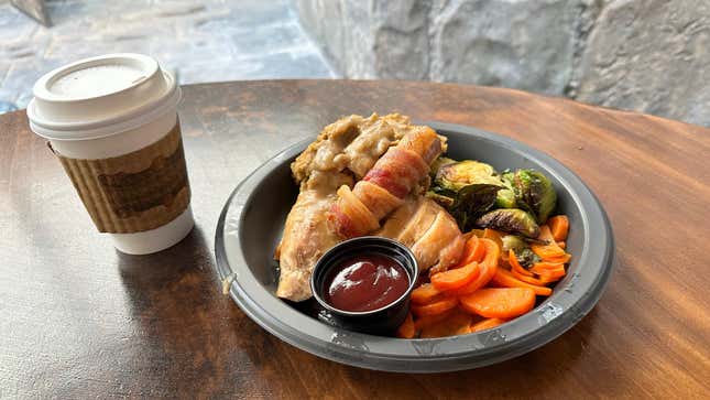 Harry Potter’s Christmas Dinner Is a Gift to Us All
